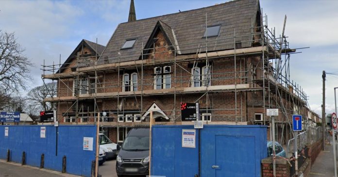 Well-known pub looks unrecognizable after being converted into apartments

