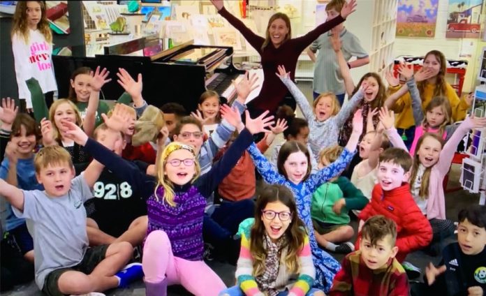 Ms. Mariah's Music Offering In-Home Piano, Voice, and Guitar Lessons This Summer
